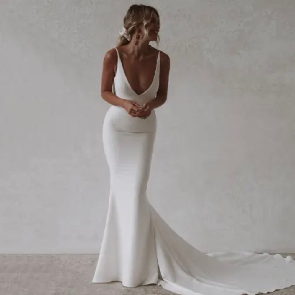 White Mermaid White Satin Deep V Backless Sweep/Brush Train Dress Sz 6